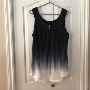 💥2 For $30💥 Unbranded Flowing Ladies Black Fading to White Tank  Top 2XL